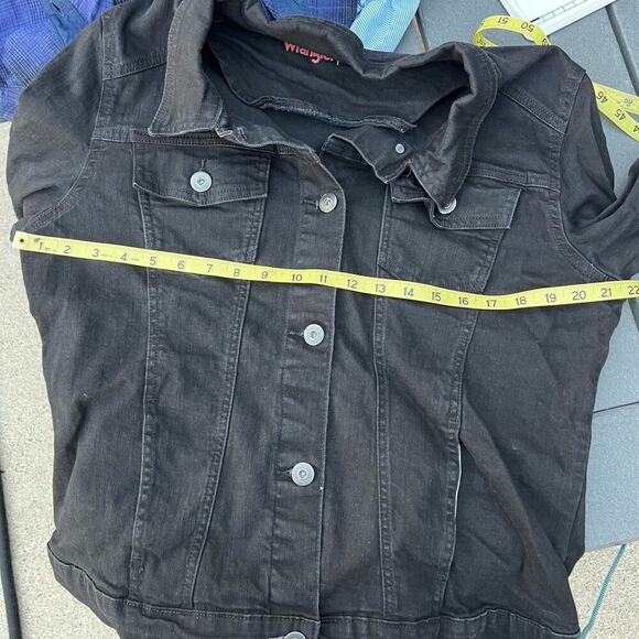 Wrangler women’s XL black denim jacket - Picture 9 of 10